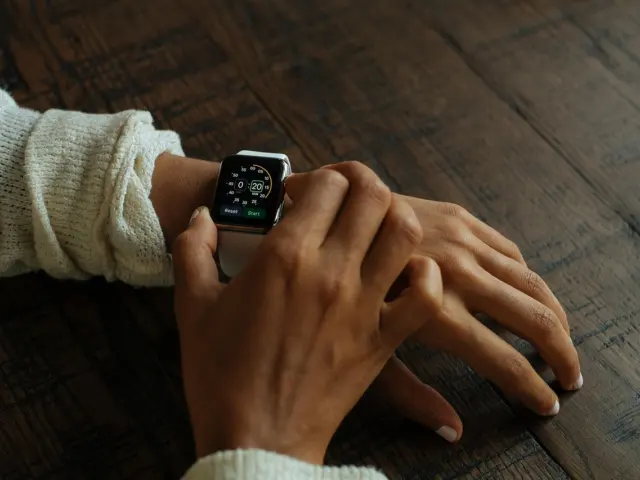 www silicon-insider .com wearable tech